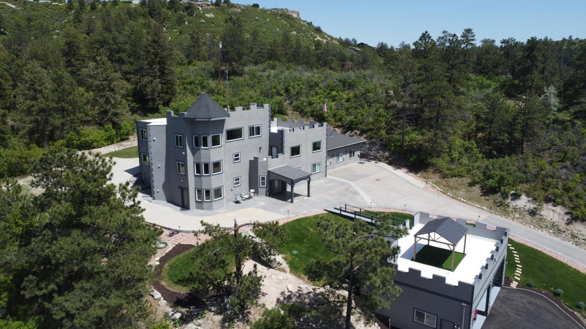 城堡石Castle In The Pines公寓式酒店 外观 照片